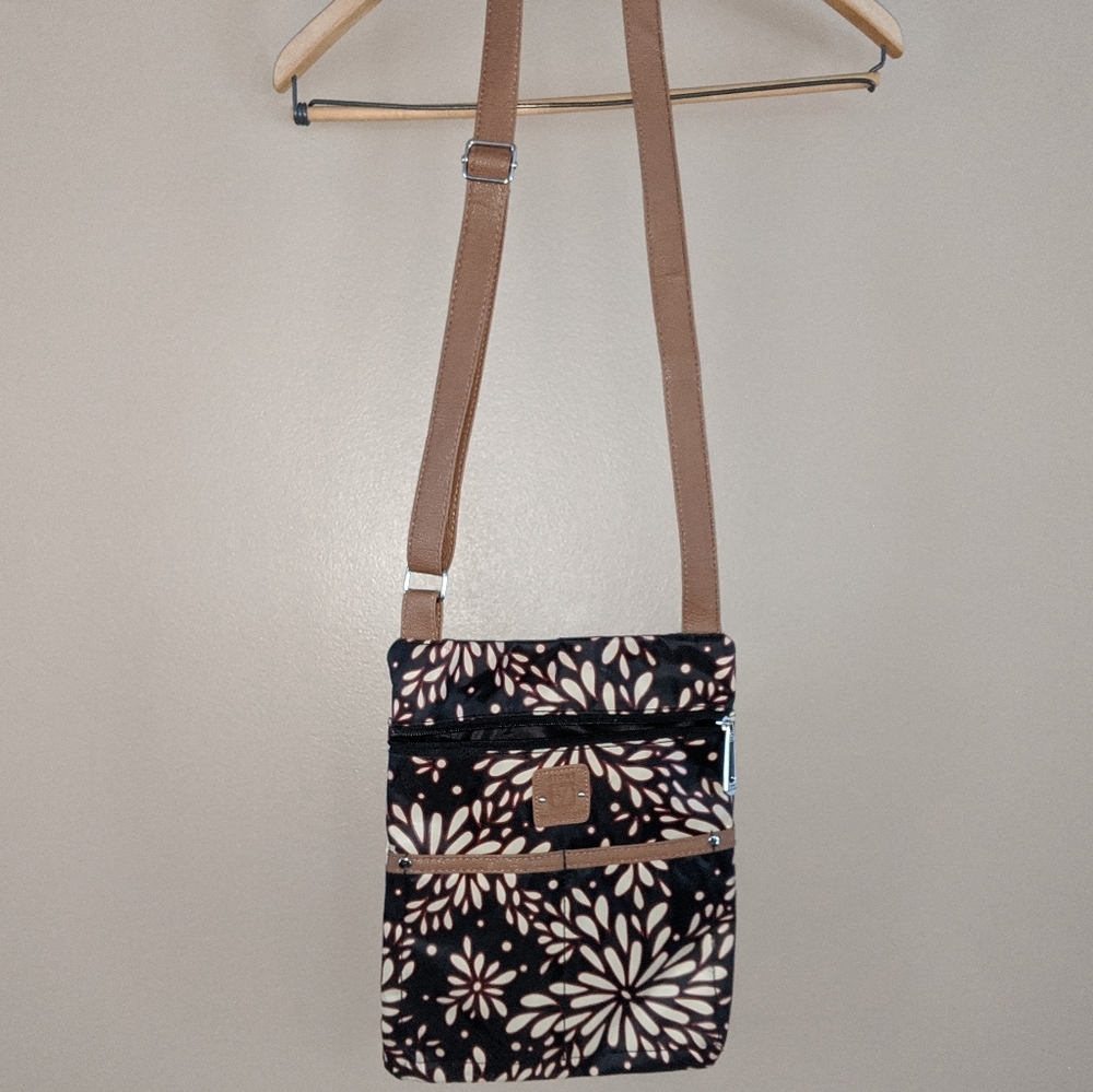 Stone Mountain Crossbody